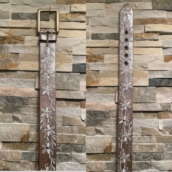 Linea Pelle White Floral Embroidered Leather Belt XL | Brass Buckle Handmade - Picture 2 of 10